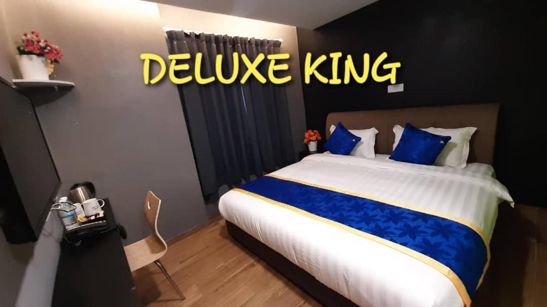 Good 9 Hotel - Bukit Dahlia Τζόχορ Μπάχρου Εξωτερικό φωτογραφία